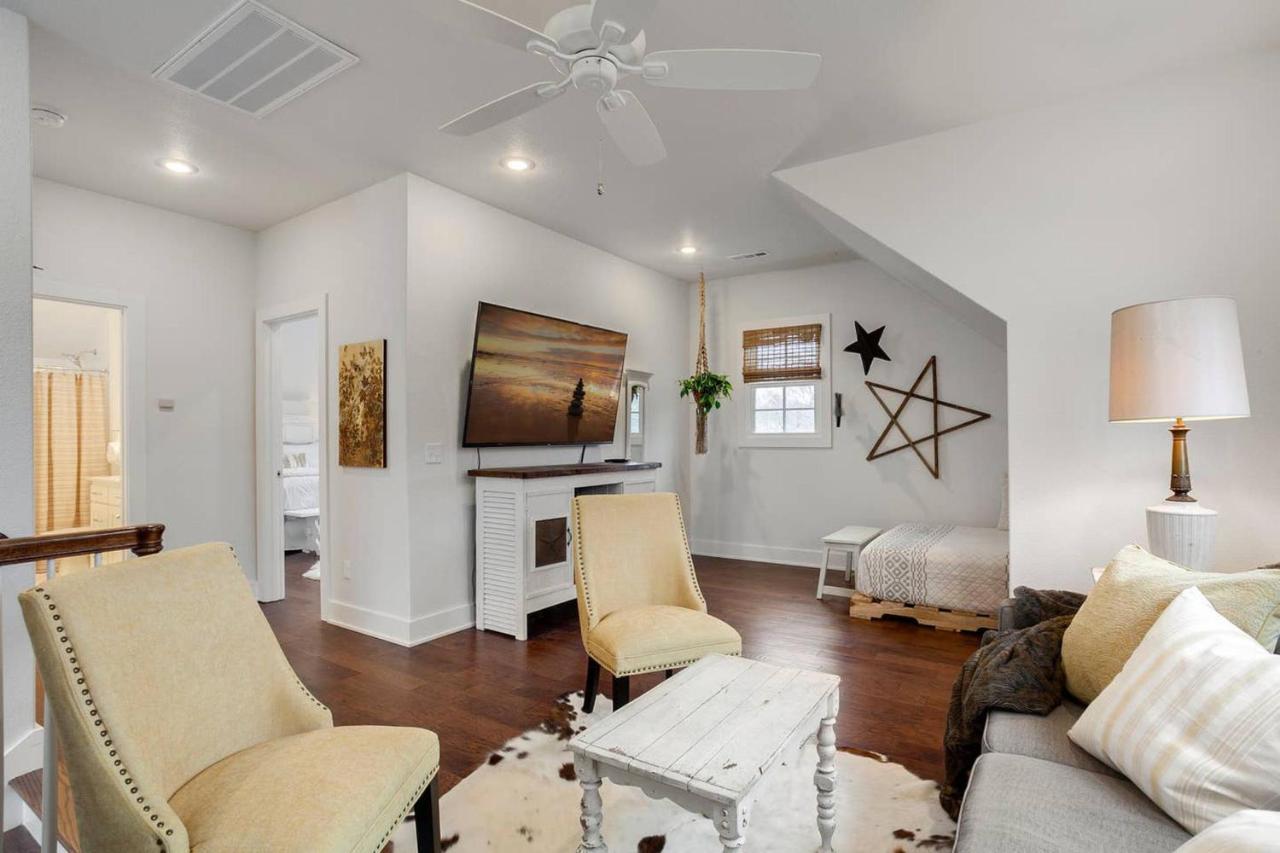 The Sofay Farmhouse - 1 Mile From U Of A - Luxury Amenities Fayetteville Exteriör bild