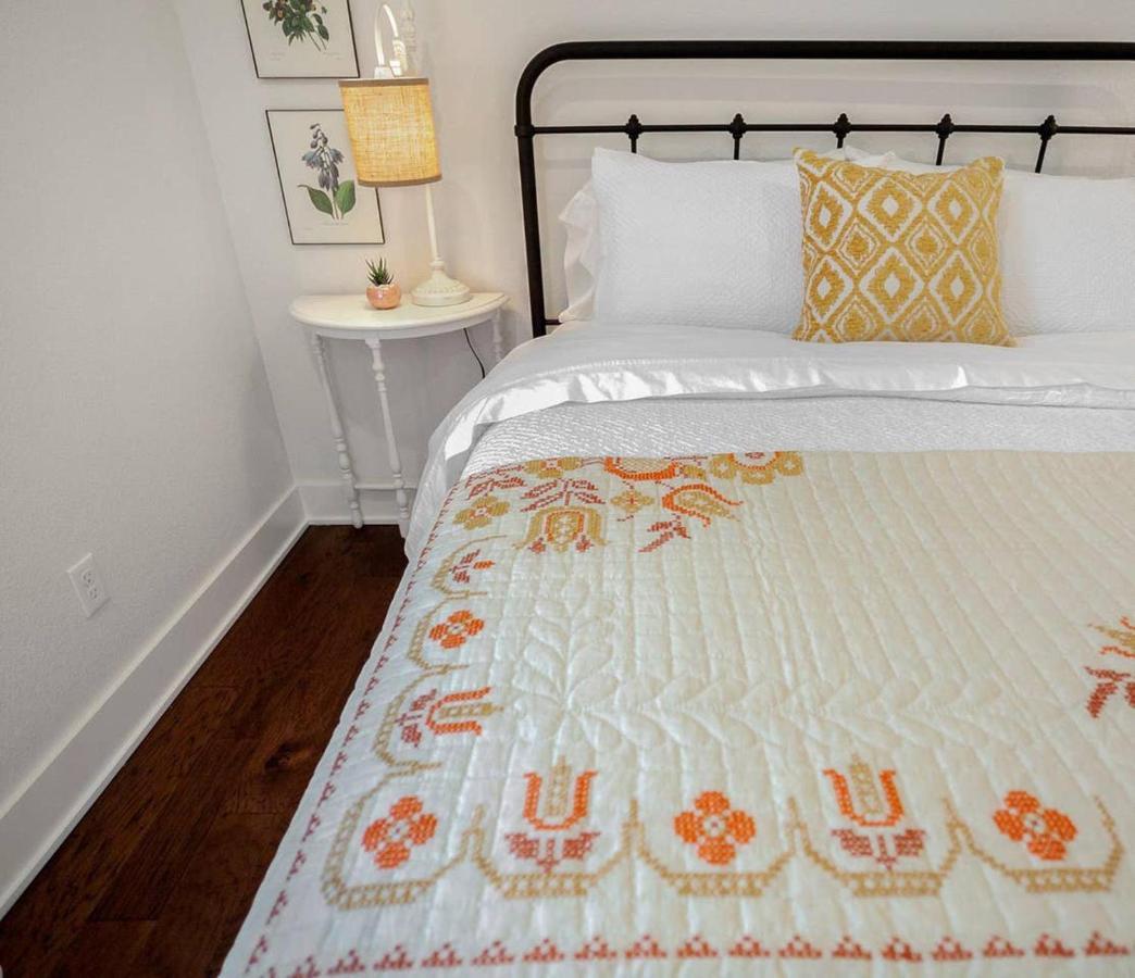 The Sofay Farmhouse - 1 Mile From U Of A - Luxury Amenities Fayetteville Exteriör bild